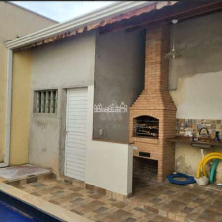 Sobrado à Venda com piscina e próximo à FAAT – Atibaia/SP