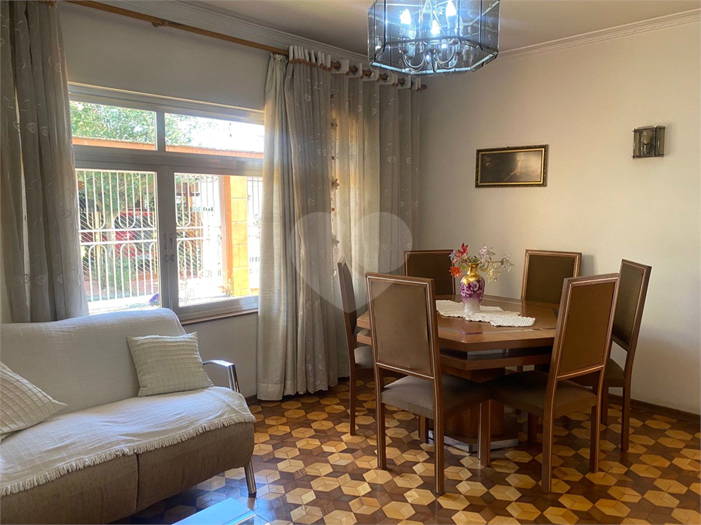 Casa à venda com 2 quartos, sendo 1 suíte, em Vila Rosália, Guarulhos, SP