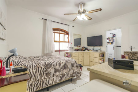 Casa à venda com 3 quartos, sendo 1 suíte, em Vila Leopoldina, São Paulo, SP