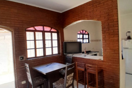 Casa à venda com 2 quartos, sendo 1 suíte, em Jardim Marabá, Mongaguá, SP
