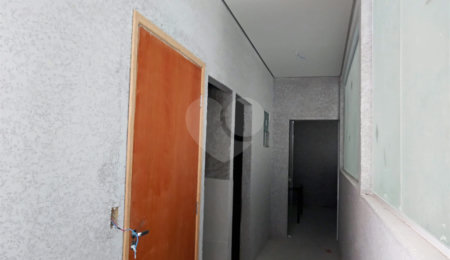Casa à venda com 2 suítes no condomínio Residencial Napoles, São Paulo - SP