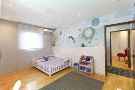 Casa à venda com 3 quartos, sendo 1 suíte, em Vila Maria Alta, São Paulo, SP