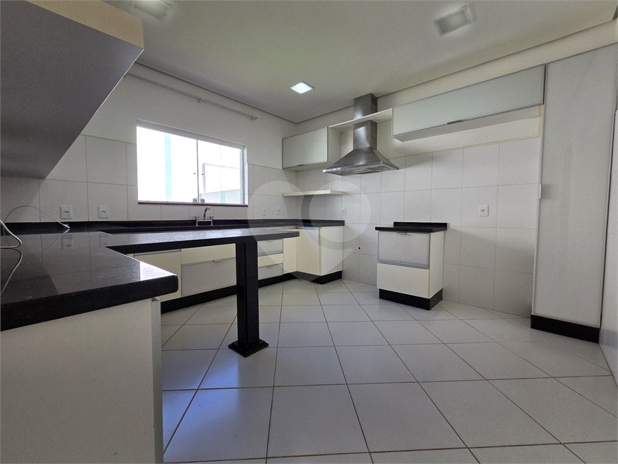 Casa para alugar com 3 suítes no condomínio Residencial Villa dos Inglezes, Sorocaba - SP