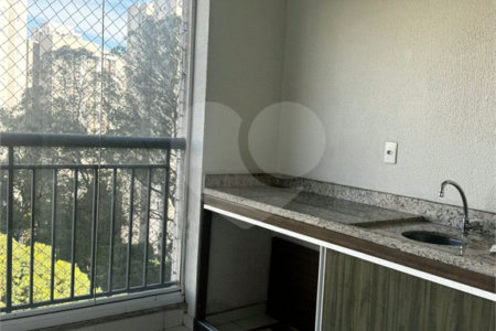 Apartamento para alugar com 3 quartos, sendo 1 suíte, em Parque Reboucas, São Paulo, SP