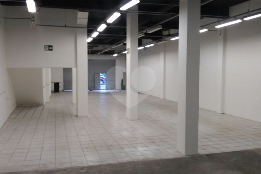 Prédio à venda em Santana, São Paulo, SP