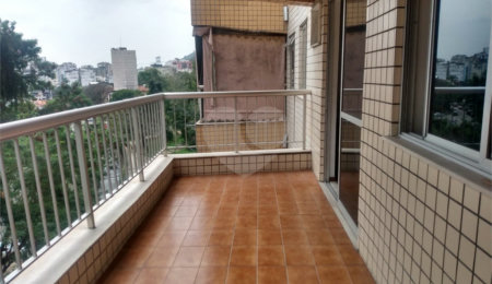 Apartamento à venda com 2 quartos, sendo 1 suíte,  em Tijuca, Rio de Janeiro, RJ