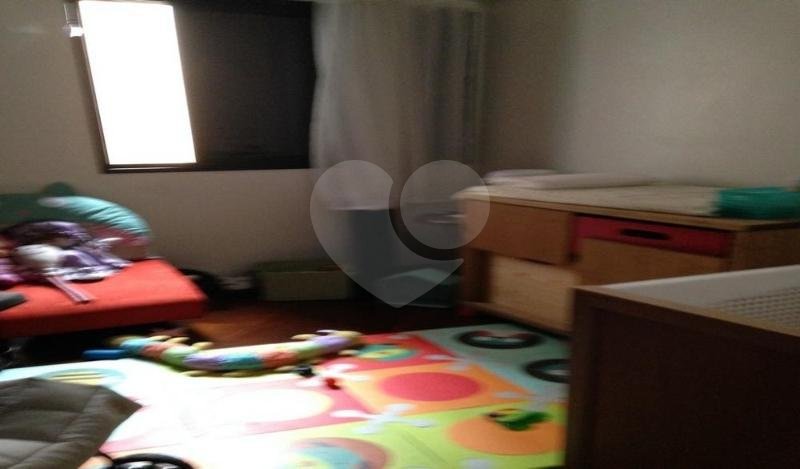 Apartamento à venda com 3 quartos, sendo 2 suítes, em Brooklin, São Paulo, SP