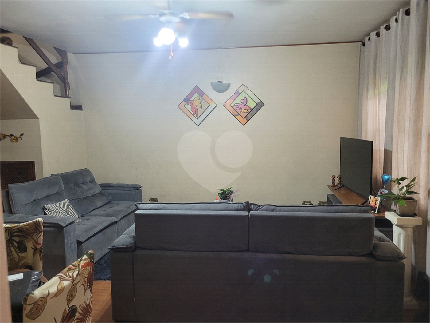 Sobrado à venda com 3 quartos, sendo 1 suíte,  em Tremembé, São Paulo, SP