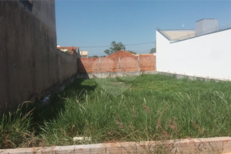 Terreno no Jardim Embaré.