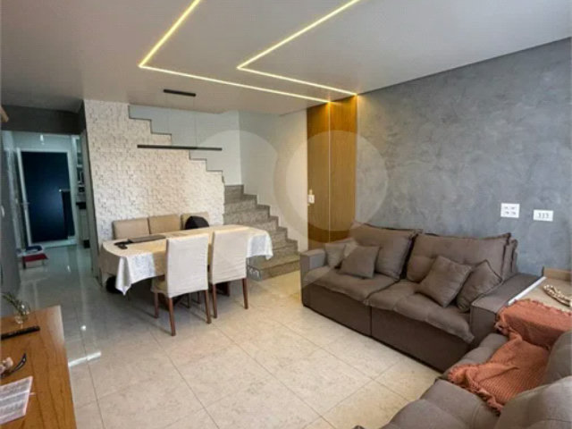 Casa à venda com 3 quartos, sendo 1 suíte,  no condomínio Residencial Araguaia, São Paulo - SP