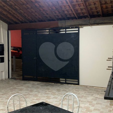 Casa a venda dois Quartos um banheiro