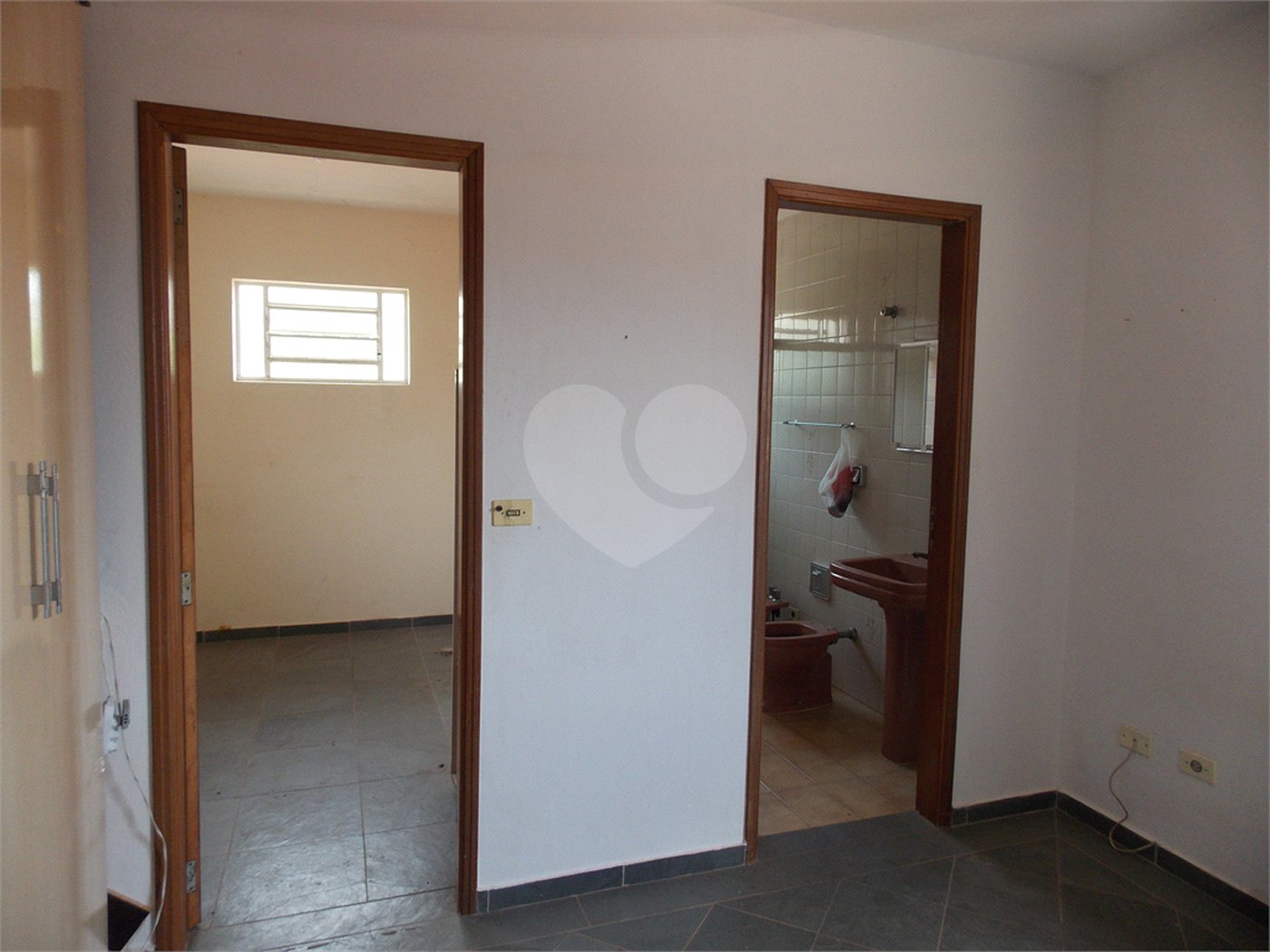 Casa à venda com 3 quartos, sendo 2 suítes, em Vila Helena, Atibaia, SP