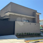 Casa à venda com 3 quartos, sendo 1 suíte, no condomínio Terras de São Francisco, Sorocaba - SP