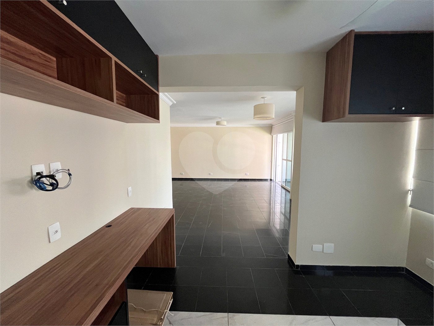 Apartamento à venda ou para alugar com 2 quartos, sendo 1 suíte,  em Itaim Bibi, São Paulo, SP