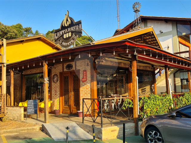 Salão Comercial para alugar em Caraguatá, Mairiporã, SP