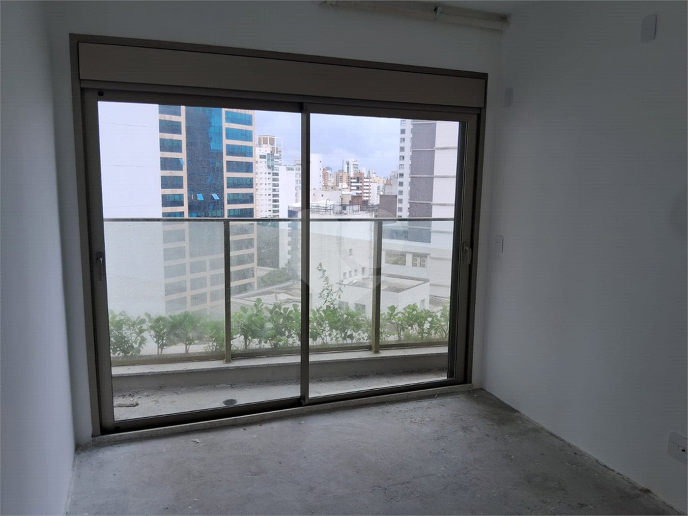 Apartamento à venda com 3 suítes em Moema, São Paulo, SP