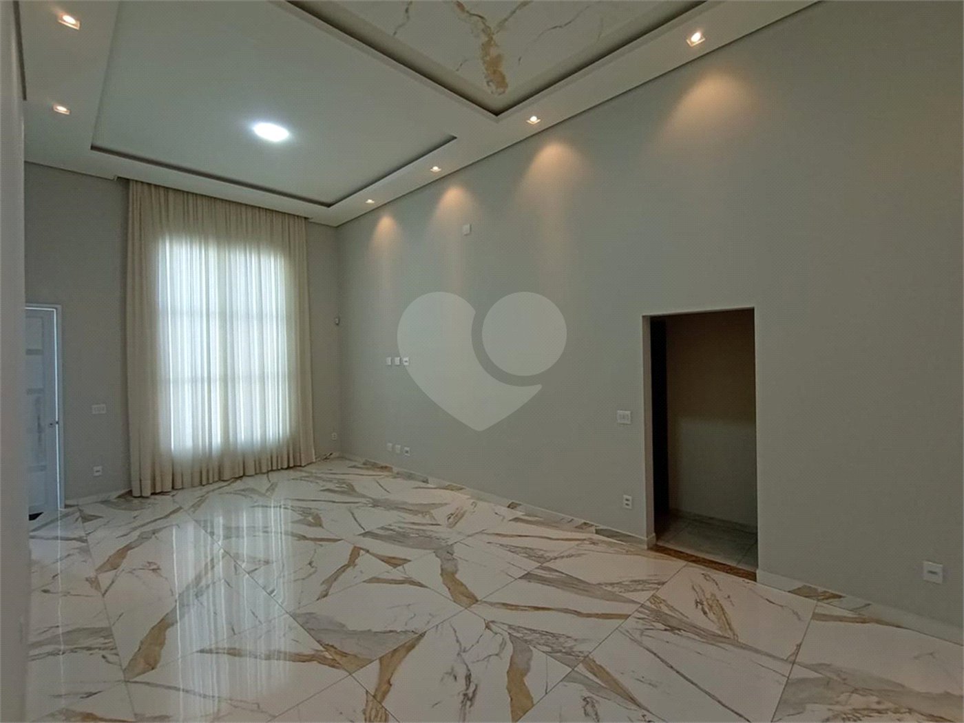 Casa à venda com 3 quartos, sendo 1 suíte,  em Vila Nova Aparecida, Mogi das Cruzes, SP