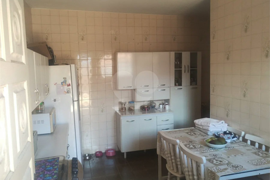 Sobrado à venda com 3 quartos, sendo 1 suíte, em Tremembé, São Paulo, SP