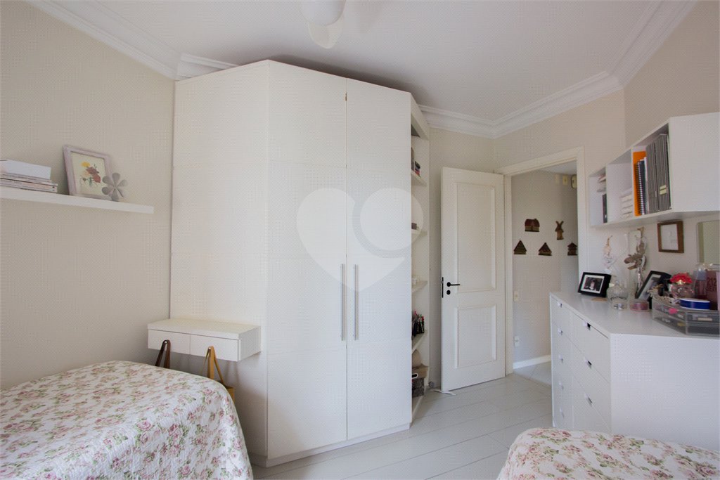 Apartamento à venda com 3 quartos, sendo 1 suíte, em Vila Andrade, São Paulo, SP