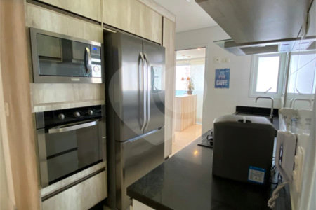 Apartamento à venda com 3 quartos, sendo 1 suíte, em Vila Regente Feijó, São Paulo, SP