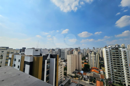 Cobertura à venda com 3 quartos, sendo 1 suíte, em Indianópolis, São Paulo, SP