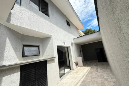 Casa à venda com 3 quartos, sendo 1 suíte, em Vila Rosália, Guarulhos, SP