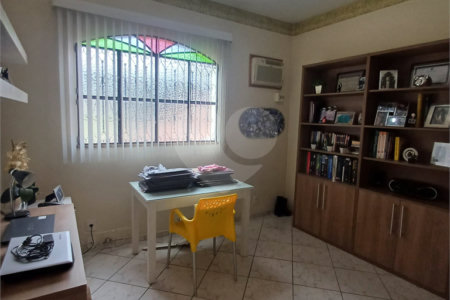 Casa à venda com 3 quartos, sendo 2 suítes, em Campo Grande, Rio de Janeiro, RJ