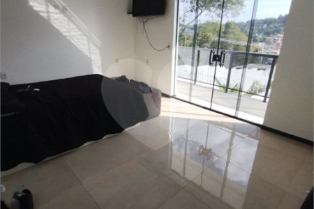 Chácara à venda com 4 quartos, sendo 1 suíte,  no Centro, Biritiba-mirim, SP