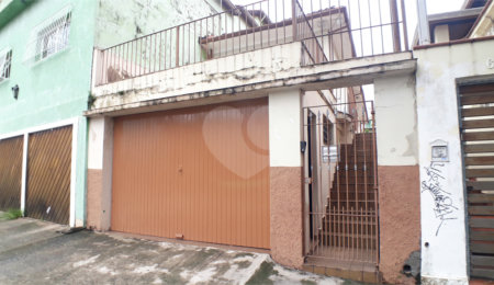 Casa Térrea à venda com 3 quartos, sendo 1 suíte,  em Carandiru, São Paulo, SP