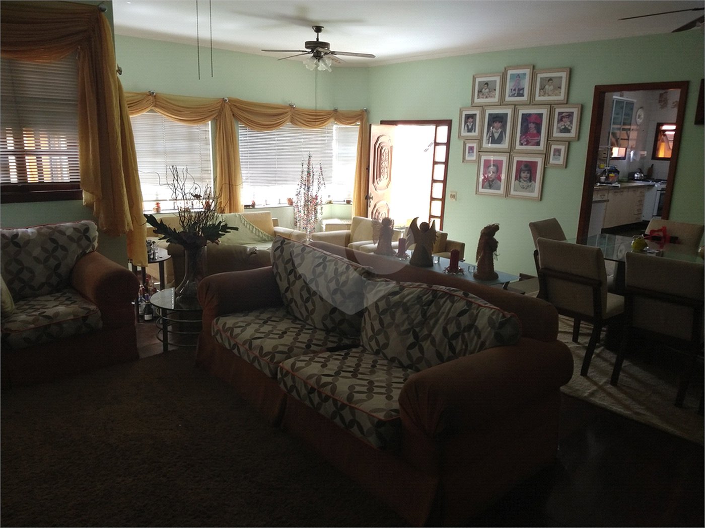 Casa à venda com 3 quartos, sendo 1 suíte,  em Vila Oliveira, Mogi das Cruzes, SP
