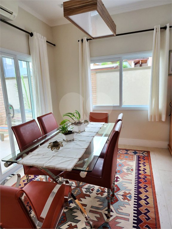 Casa à venda com 4 suítes no condomínio Pedra Grande, Atibaia - SP