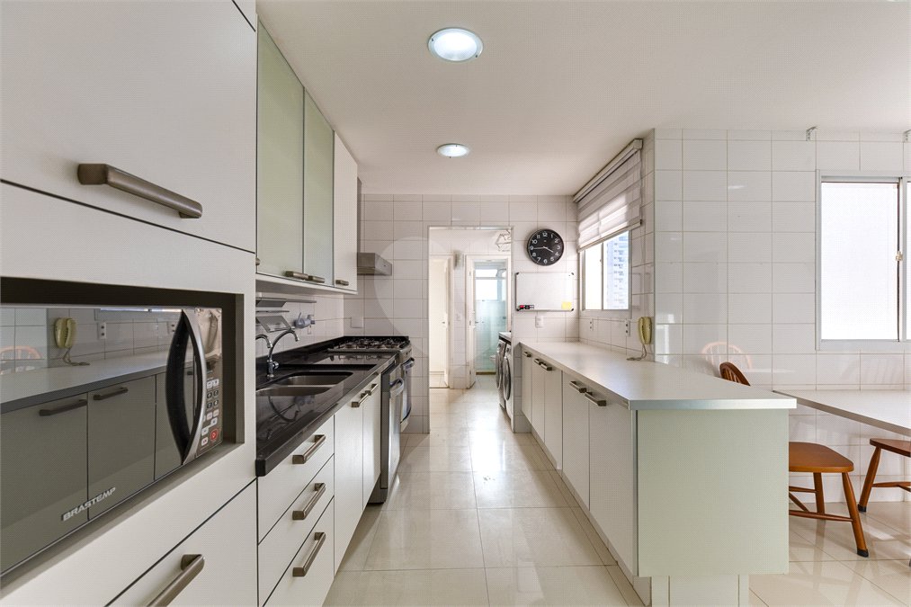 Apartamento à venda com 3 suítes em Alto da Boa Vista, São Paulo, SP