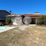 Casa à venda com 3 quartos, sendo 1 suíte, no Centro, Santa Cruz Cabrália, BA