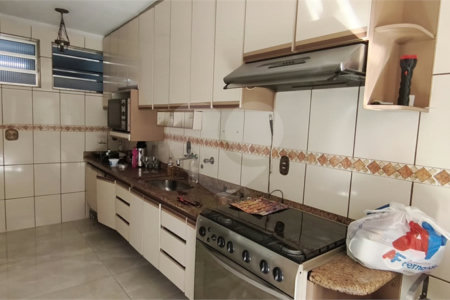 Casa para alugar com 6 quartos, sendo 2 suítes,  em Vila São João, Guarulhos, SP