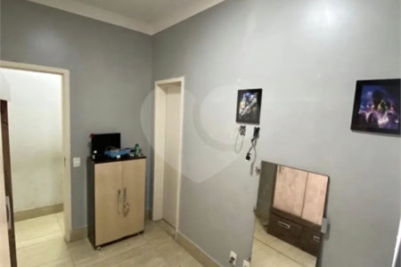 Sobrado à venda com 5 quartos em Santa Maria, Osasco, SP
