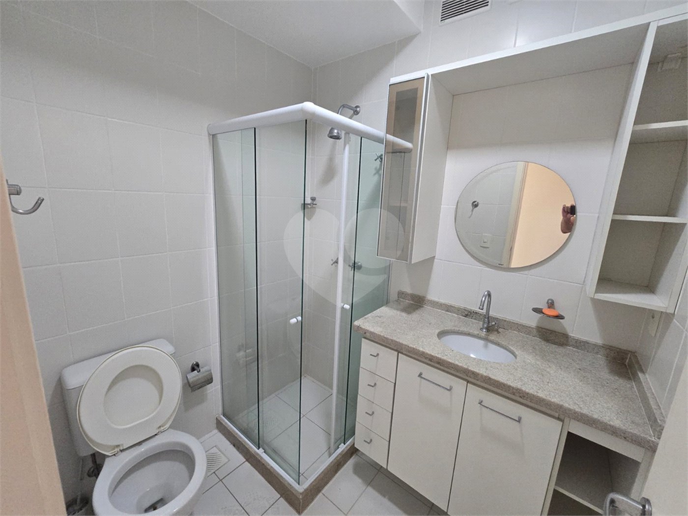 Apartamento para alugar com 2 quartos, sendo 1 suíte, em Parque Riviera, Cabo Frio, RJ
