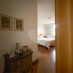 Casa de Vila à venda com 5 quartos, sendo 4 suítes, em Chácara Santo Antônio, São Paulo, SP