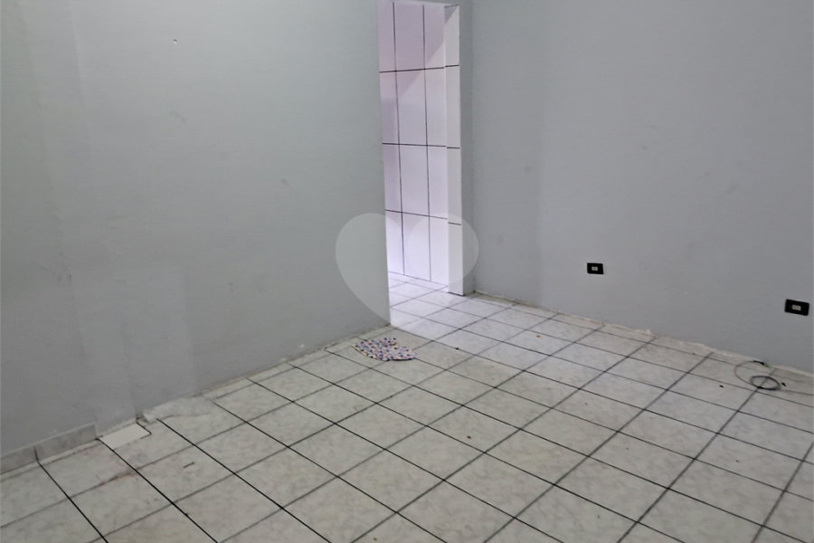 Sobrado à venda com 10 quartos, sendo 1 suíte, em Tremembé, São Paulo, SP