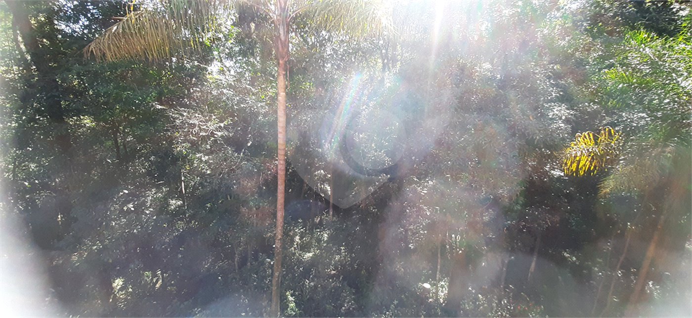 Casa à venda com 3 quartos, sendo 1 suíte, no condomínio Sausalito, Mairiporã - SP