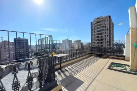 Cobertura à venda com 3 quartos, sendo 1 suíte, em Tijuca, Rio de Janeiro, RJ
