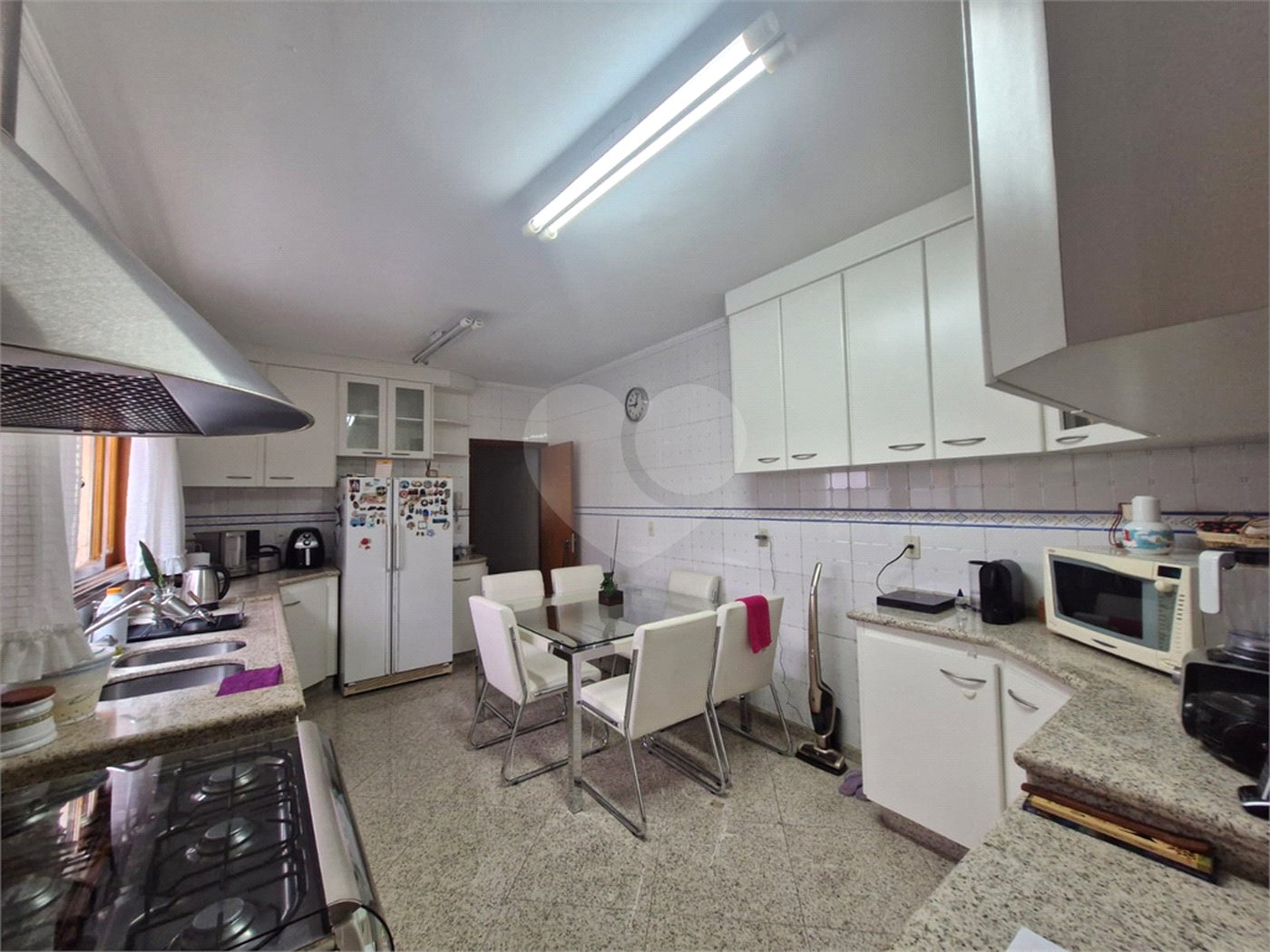 Casa à venda com 3 suítes no condomínio Residencial Jardim França, São Paulo - SP