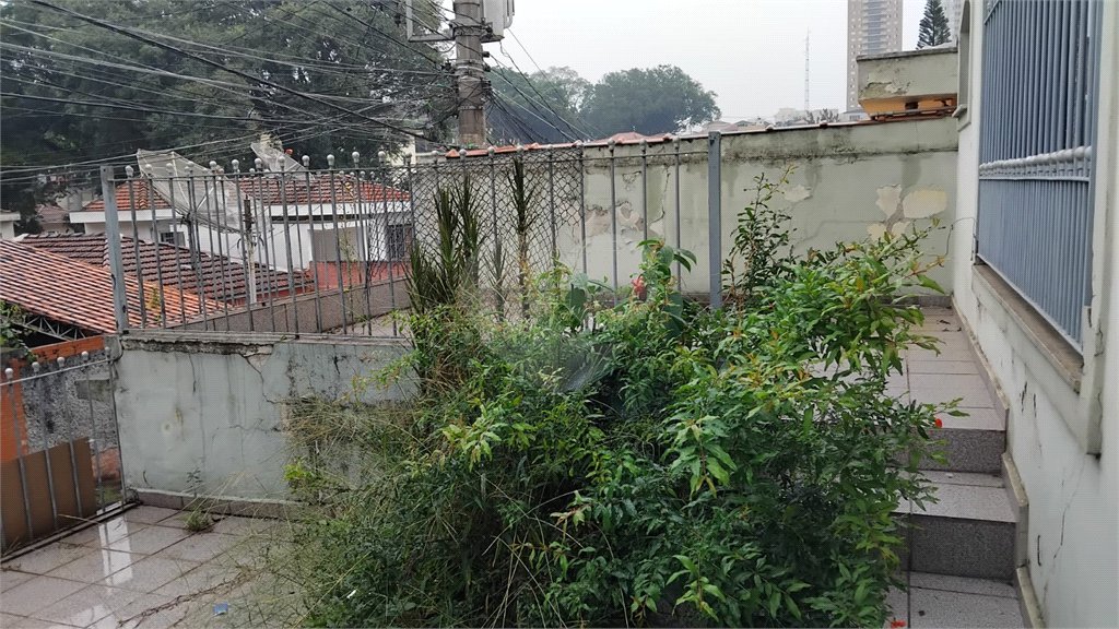 Sobrado à venda com 3 quartos em Jardim Odete, São Paulo, SP
