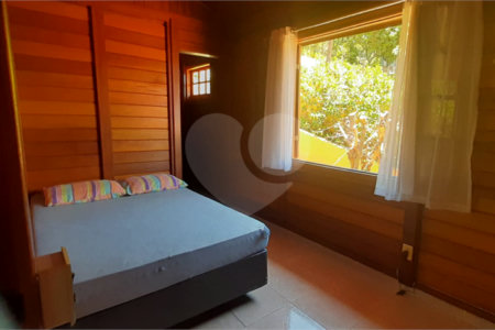 Chácara à venda com 5 quartos, sendo 2 suítes, em Terra Preta (terra Preta), Mairiporã, SP