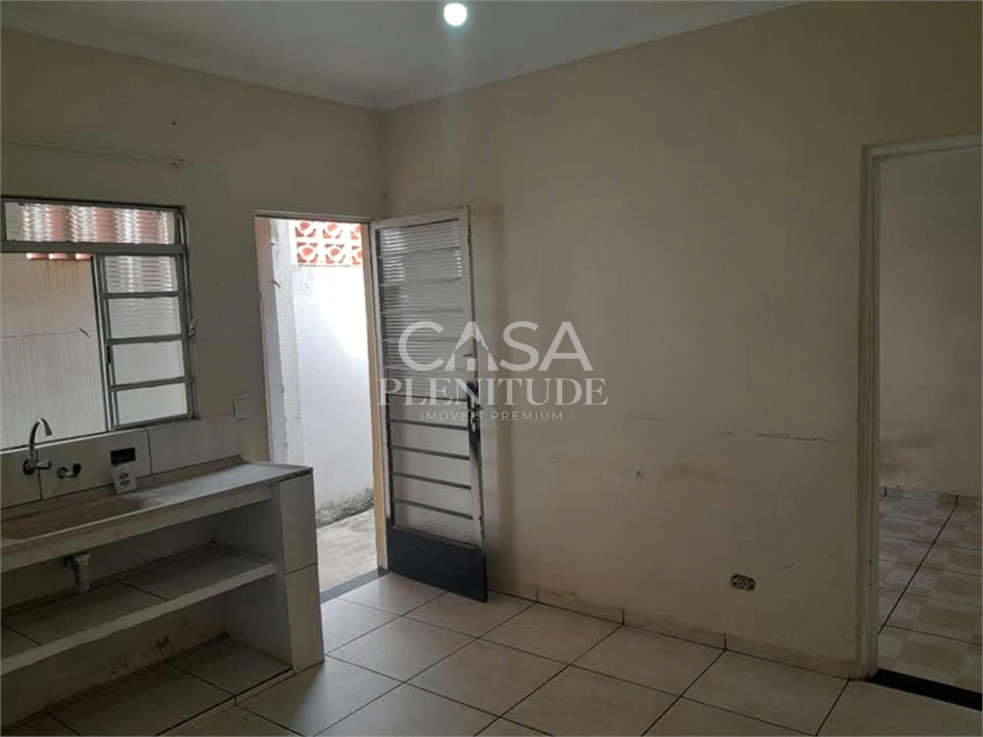 Casa à venda com 1 quarto em Lopes de Oliveira, Sorocaba, SP