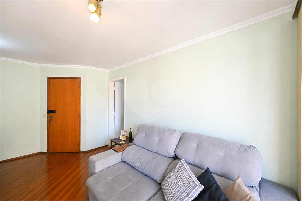 Apartamento à venda com 3 quartos, sendo 1 suíte,  em Chácara Inglesa, São Paulo, SP