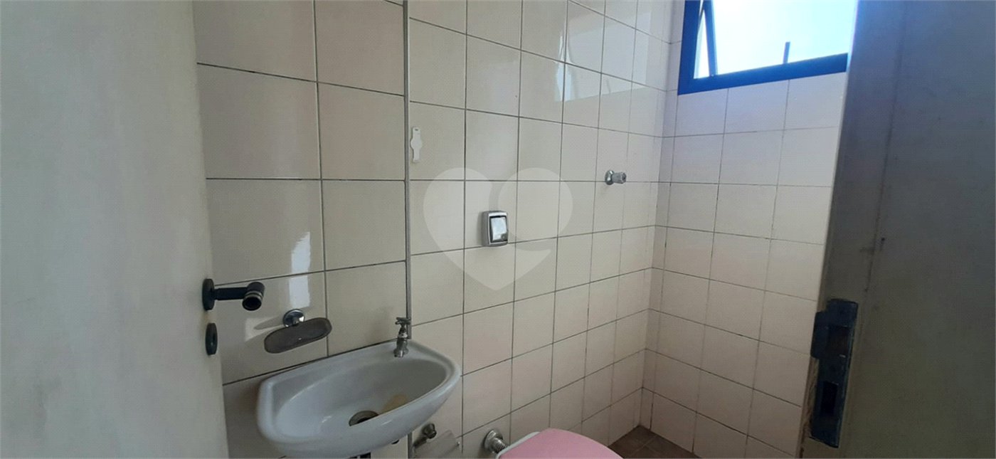 Apartamento à venda com 2 quartos em Vila Romero, São Paulo, SP