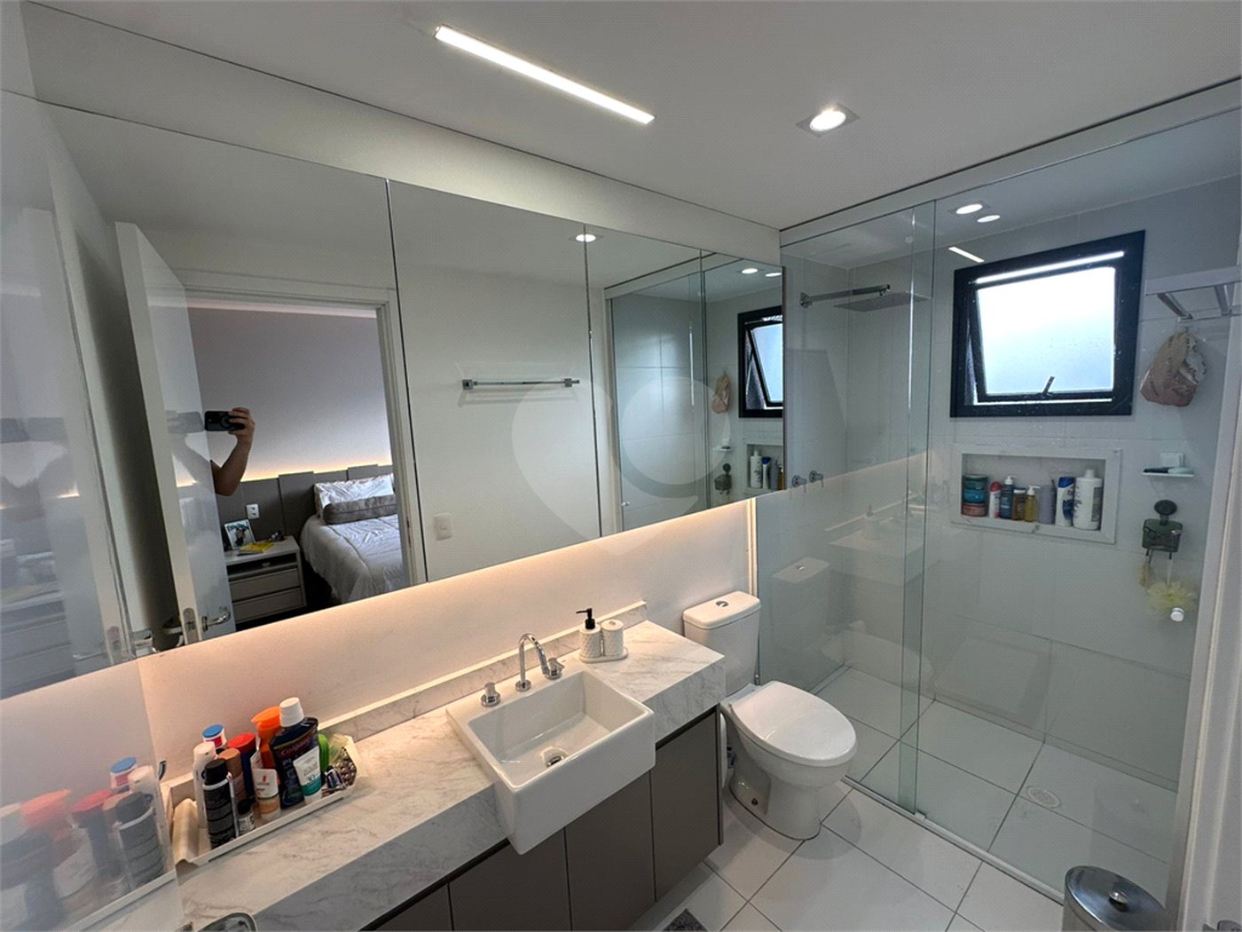 Apartamento à venda com 3 suítes em Vila Romana, São Paulo, SP