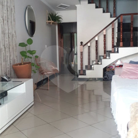 Casa à venda com 3 quartos, sendo 2 suítes,  em Vila Rosália, Guarulhos, SP