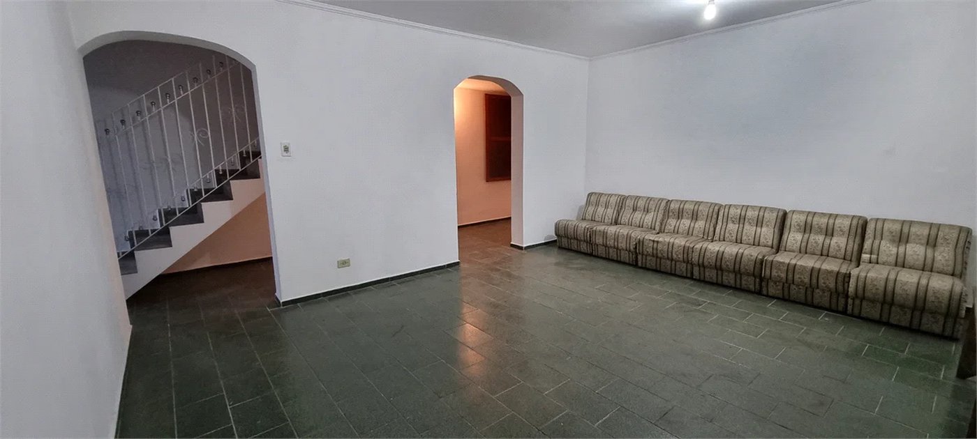 Casa à venda com 3 quartos, sendo 1 suíte, em Jardim Rosa Maria, São Paulo, SP