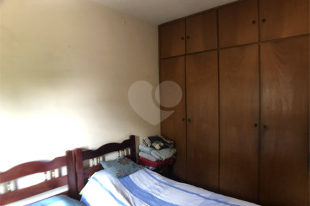 Sobrado à venda com 3 quartos em Água Fria, São Paulo, SP